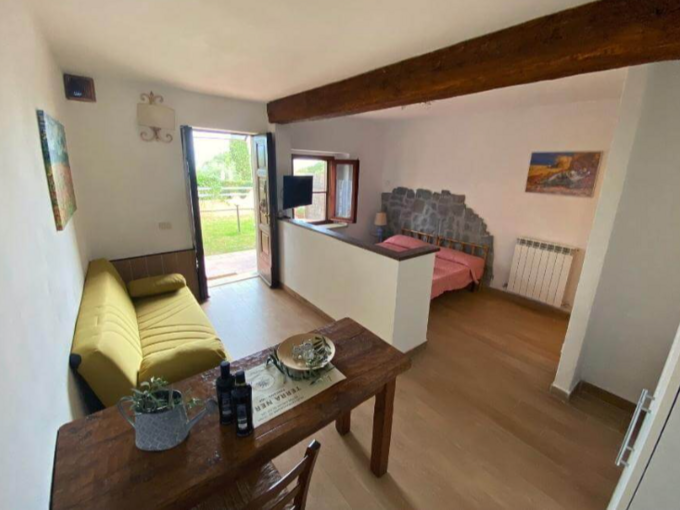 2-ingresso-appartamento-letto