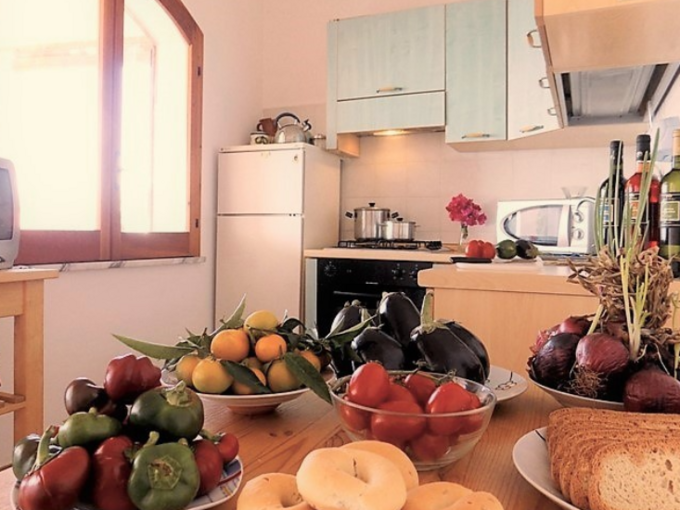 4 MED'1 KITCHEN